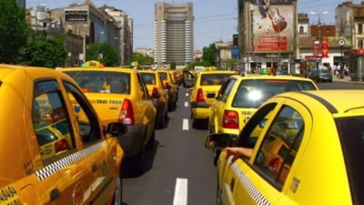 Aproximativ 3.500 de taximetriști vor protesta, pe 18 noiembrie, în Capitală